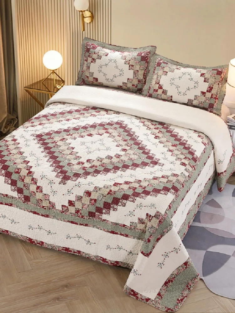 Patchwork Cotton Quilt Set 3PCS Quilted Bedspread on the Bed Retro Padded Summer Blanket Coverlet Home Cubrecam Bed Cover Colcha
Patchwork Cotton Quilt Set 3PCS Quilted Bedspread on the Bed Retro Padded Summer Blanket Coverlet Home Cubrecam Bed Cover Colcha