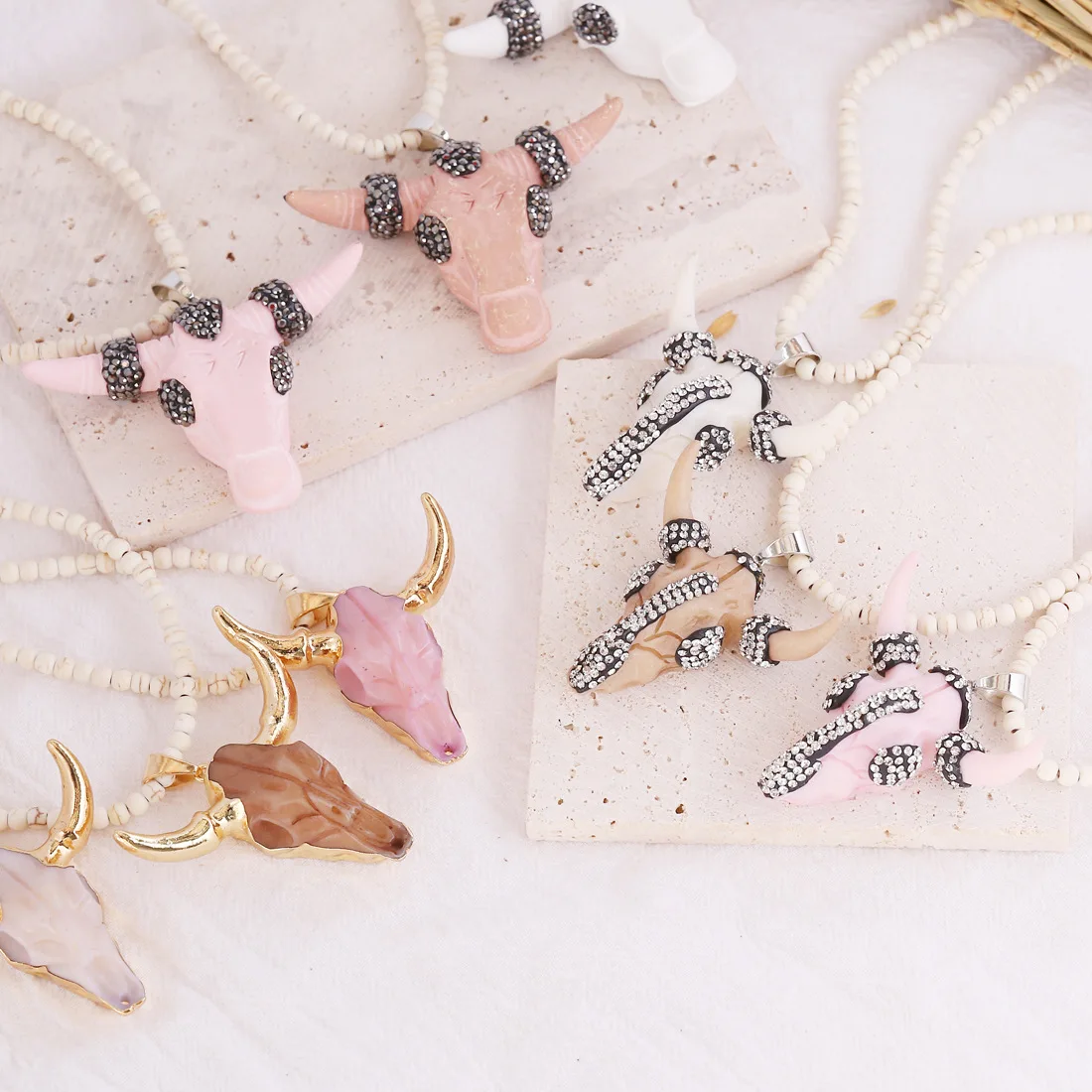Fashion Hip-hop Bull Head Pendant Necklace For Women Men Boho Colorful Resin Zircon Stainless Steel Necklace Fine Jewelry Gifts
Fashion Hip-hop Bull Head Pendant Necklace For Women Men Boho Colorful Resin Zircon Stainless Steel Necklace Fine Jewelry Gifts