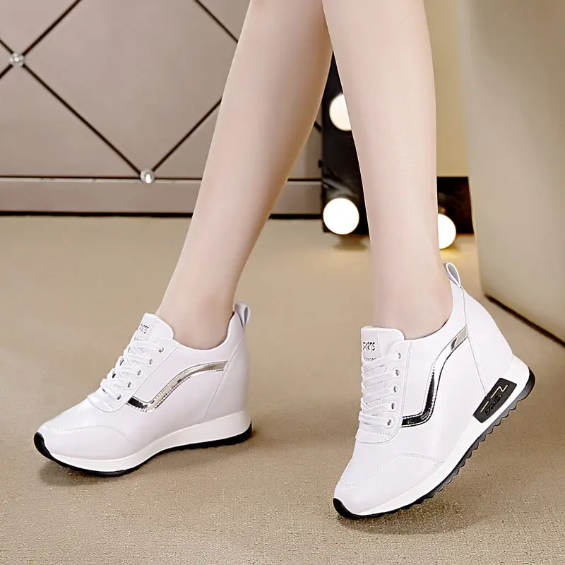 Vulcanize Shoes Woman Thick Bottom Black White Leather Sneakers Woman's Wedges Shoes for Women Fashion Sneaker with Heels 7cm
Vulcanize Shoes Woman Thick Bottom Black White Leather Sneakers Woman's Wedges Shoes for Women Fashion Sneaker with Heels 7cm