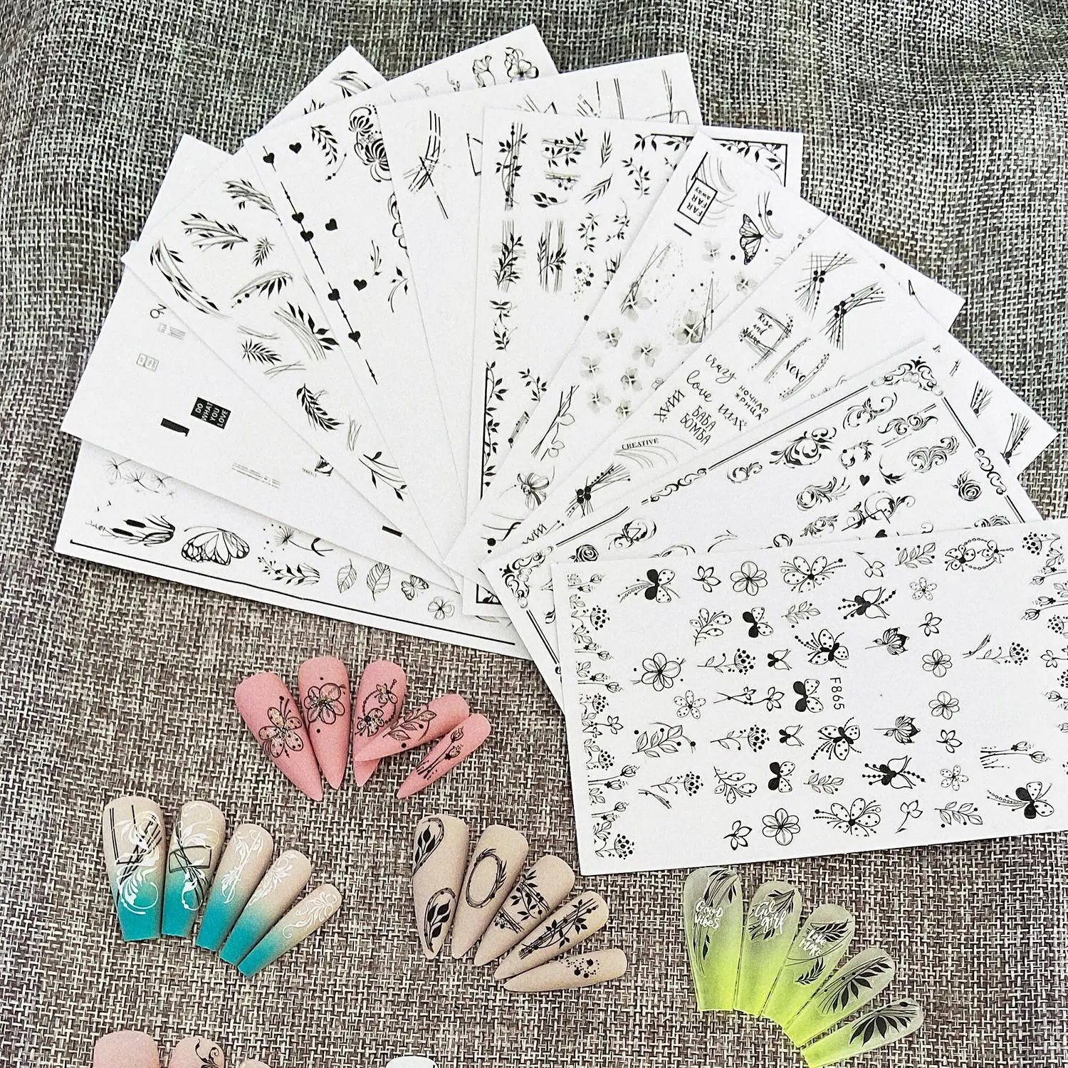 Black and White Flower Totem 3D Nail Stickers Nail Accessories Nail Parts Letters Maple Leaf Nail Decals Stickers Press on Nails
Black and White Flower Totem 3D Nail Stickers Nail Accessories Nail Parts Letters Maple Leaf Nail Decals Stickers Press on Nails