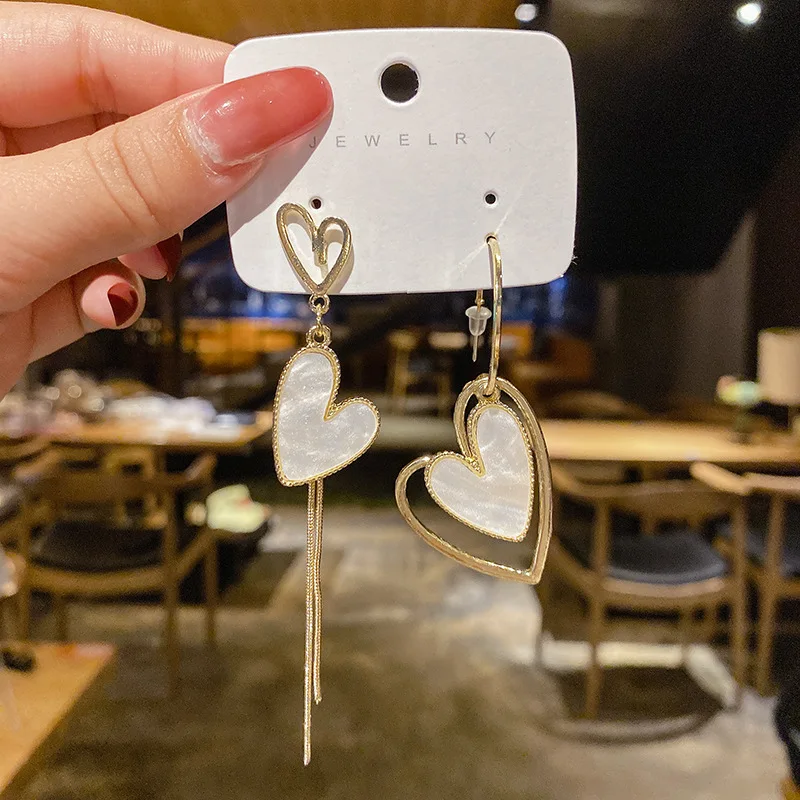 Wholesale Modern Women's Earrings 2021 Stainless Steel Earrings Korean Fashion Asymmetrical Tassel Love Earrings
Wholesale Modern Women's Earrings 2021 Stainless Steel Earrings Korean Fashion Asymmetrical Tassel Love Earrings