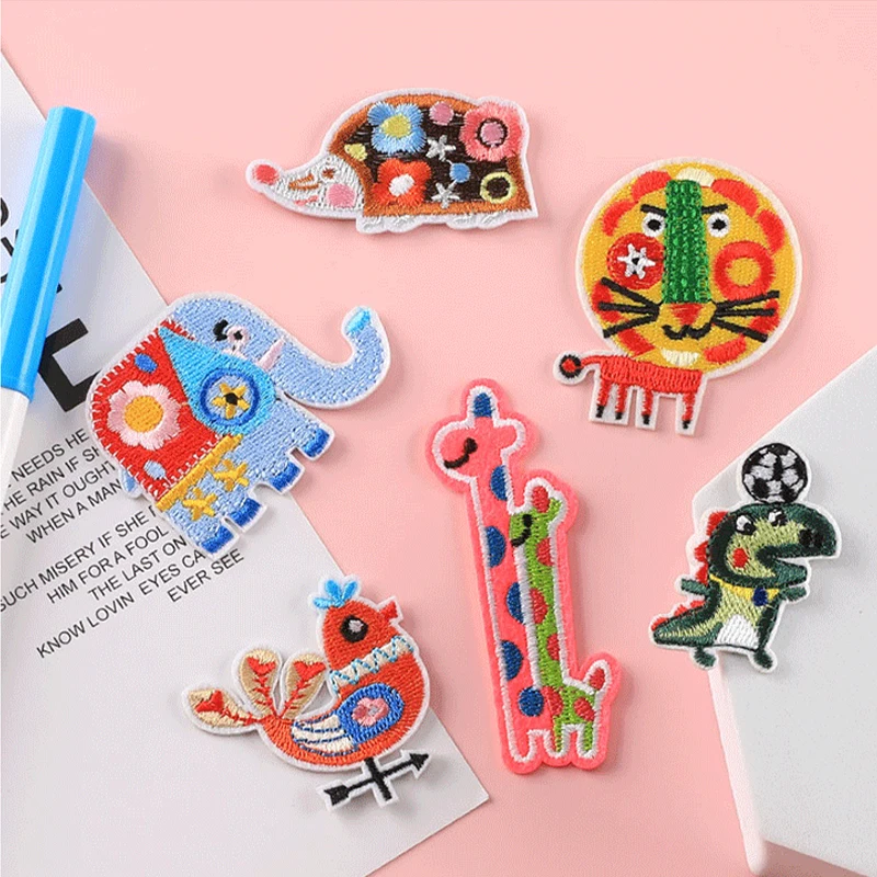 Cartoon Embroidered Patches Label Children's Clothing Accessories Iron On Patch Self-Adhesive Cloth Sticker Parches Bordados
Cartoon Embroidered Patches Label Children's Clothing Accessories Iron On Patch Self-Adhesive Cloth Sticker Parches Bordados