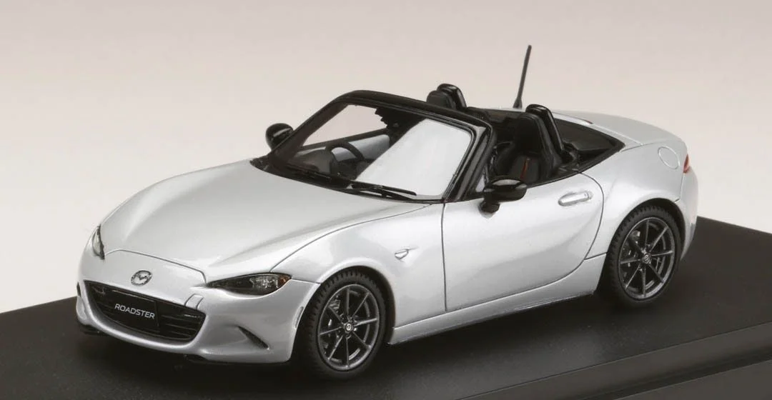 1/43 Scale Alloy Die Cast Car Model Mark43 Mazda Coupe MX-5 Roadster DBA ND5RC High-end Collection Ornament Gift
1/43 Scale Alloy Die Cast Car Model Mark43 Mazda Coupe MX-5 Roadster DBA ND5RC High-end Collection Ornament Gift