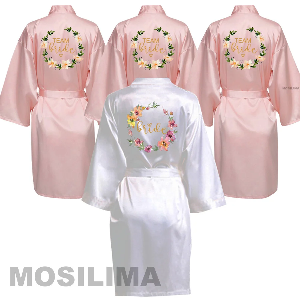 Wedding Party Team Bride Robe Kimono Satin Pajamas Bridesmaid Bathrobe Women's Nightgowns and Robes
Wedding Party Team Bride Robe Kimono Satin Pajamas Bridesmaid Bathrobe Women's Nightgowns and Robes