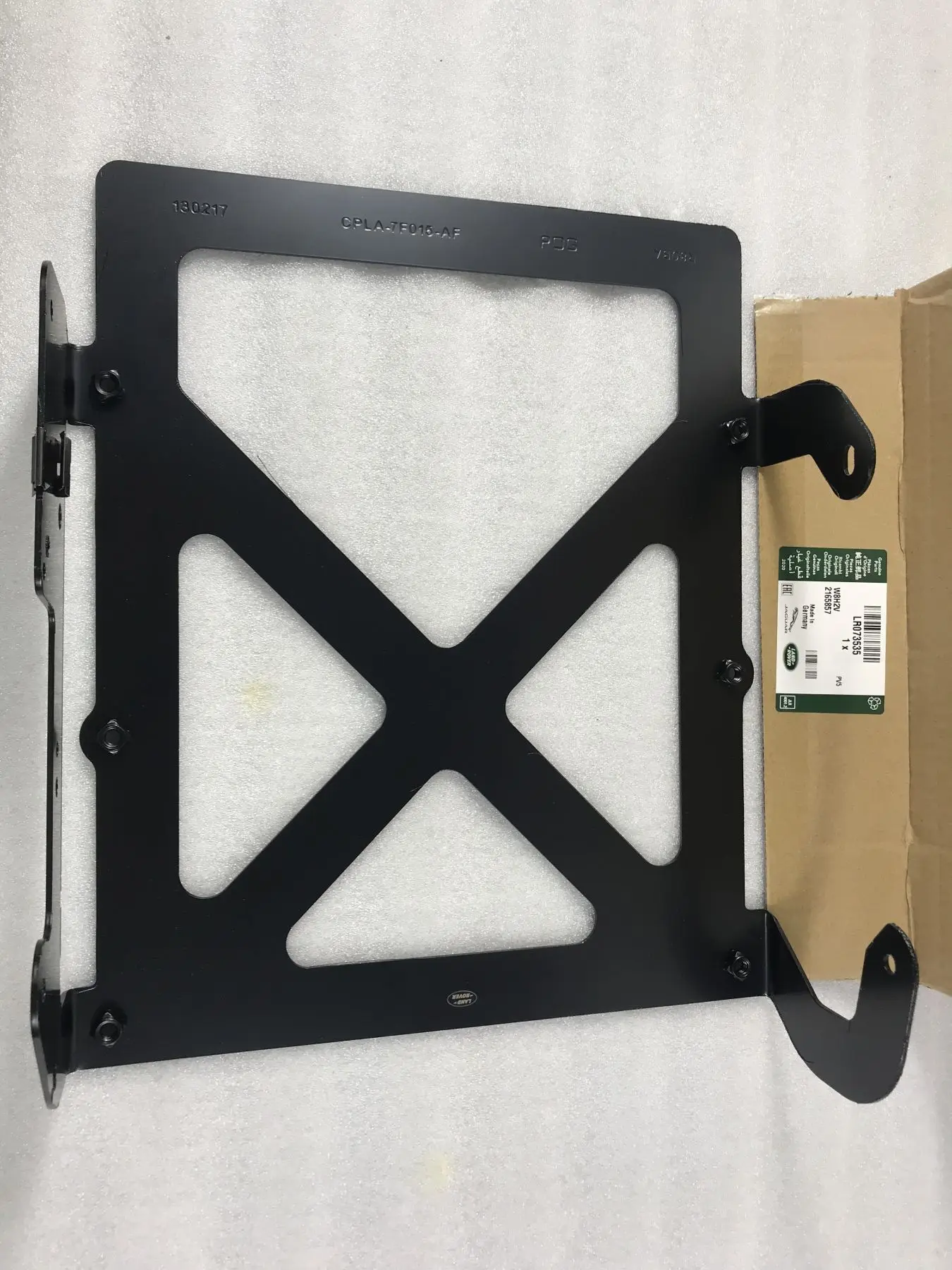 Land Rover 8-speed transmission sump bracket for Range Rover Sport Range Rover executive discovery 4 lr073535
Land Rover 8-speed transmission sump bracket for Range Rover Sport Range Rover executive discovery 4 lr073535