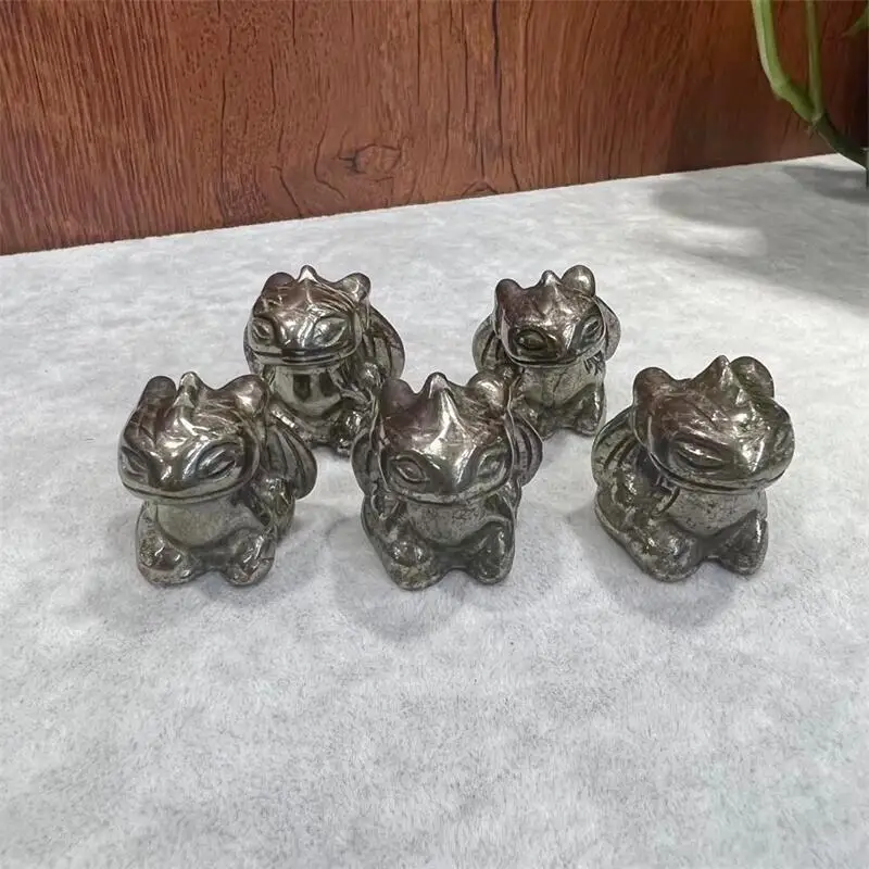 1PC Hand-Carved Natural Pyrite Crafts With Cute Cartoon Animal Dragon Energy Crystal Home Decor Christmas Gift
1PC Hand-Carved Natural Pyrite Crafts With Cute Cartoon Animal Dragon Energy Crystal Home Decor Christmas Gift