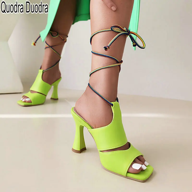 Женские босоножки из ПУ кожи, на тонком очень высоком каблуке, с открытым носком
Женские босоножки из ПУ кожи, на тонком очень высоком каблуке, с открытым носком