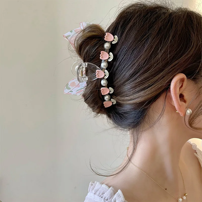 Korean Small Fresh Pearl Tulip Bow Clip Sweet Curly Shark Temperament Girl Hair Accessories 
Korean Small Fresh Pearl Tulip Bow Clip Sweet Curly Shark Temperament Girl Hair Accessories