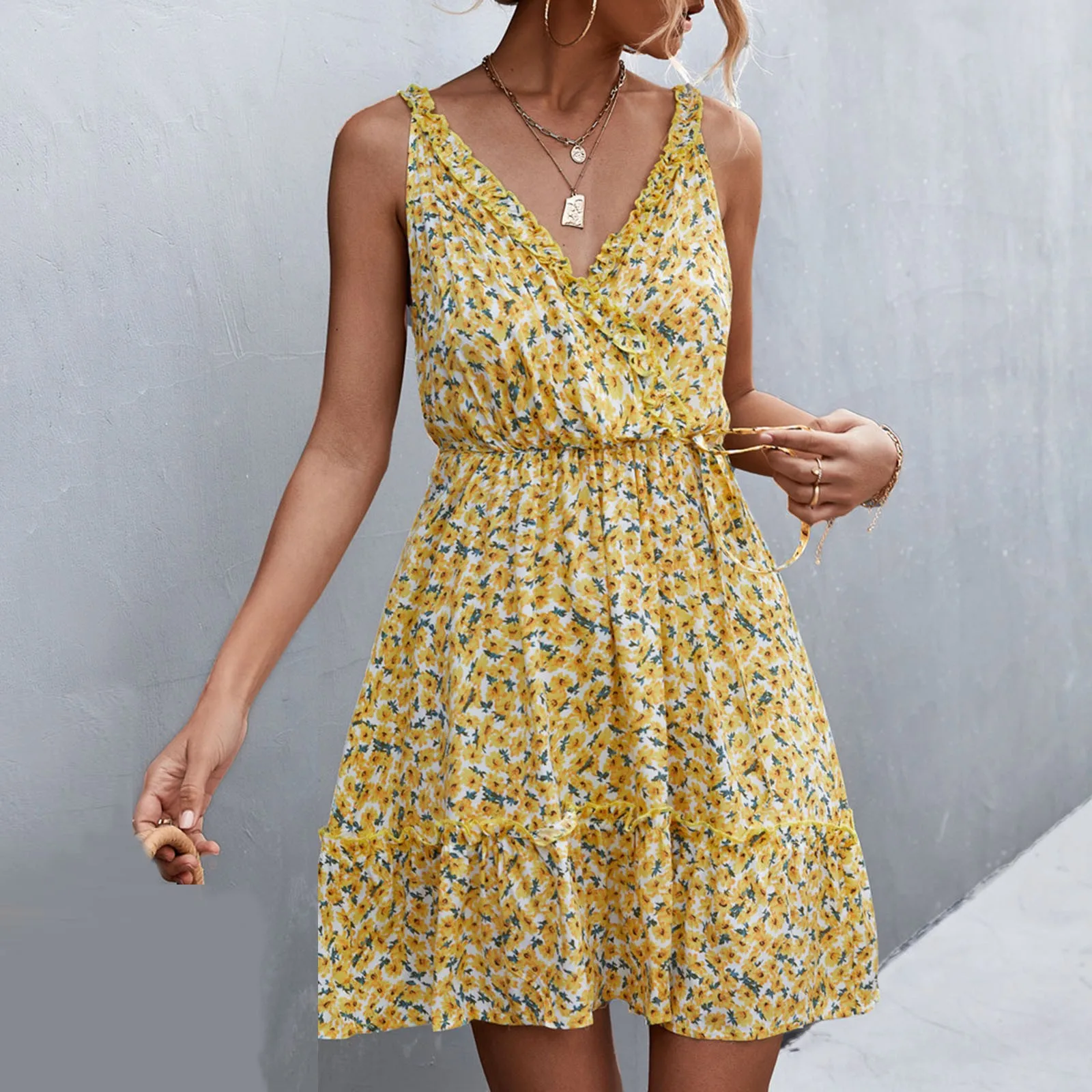 Fashion Floral Neck Summer Print Dress Elastic Tie Waist Slip Women Ruffle V Women's Casual Dress Summer Fashion
Fashion Floral Neck Summer Print Dress Elastic Tie Waist Slip Women Ruffle V Women's Casual Dress Summer Fashion