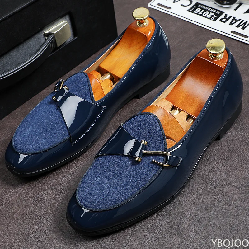 New Fashion Trend Daily Shoes For Men 2022 Patent Leather Stitching Suede Metal Hook Decoration Male Comfortable Casual Loafers
New Fashion Trend Daily Shoes For Men 2022 Patent Leather Stitching Suede Metal Hook Decoration Male Comfortable Casual Loafers