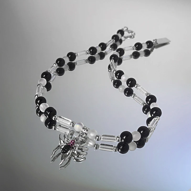 Chinese Style Spider Pendant Necklaces for Women Fashion Splice String Beaded Clavicle Chain Personality Cool Girl Jewelry Gift
Chinese Style Spider Pendant Necklaces for Women Fashion Splice String Beaded Clavicle Chain Personality Cool Girl Jewelry Gift