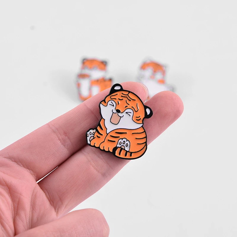 Cute Tiger Metal Enamel Pins Cartoon Fun Animal Brooches Lucky Little Tiger Brooch Zodiac Animal Alloy Brooch Backpack Badges
Cute Tiger Metal Enamel Pins Cartoon Fun Animal Brooches Lucky Little Tiger Brooch Zodiac Animal Alloy Brooch Backpack Badges