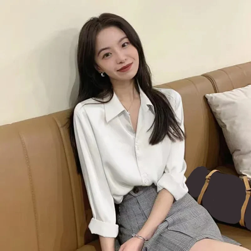 Rimocy Fashion Blue Satin Blouse Women 2022 Summer Turn Down Collar Office Shirts Ladies Button Up Long Sleeve Shirts Woman 2XL
Rimocy Fashion Blue Satin Blouse Women 2022 Summer Turn Down Collar Office Shirts Ladies Button Up Long Sleeve Shirts Woman 2XL