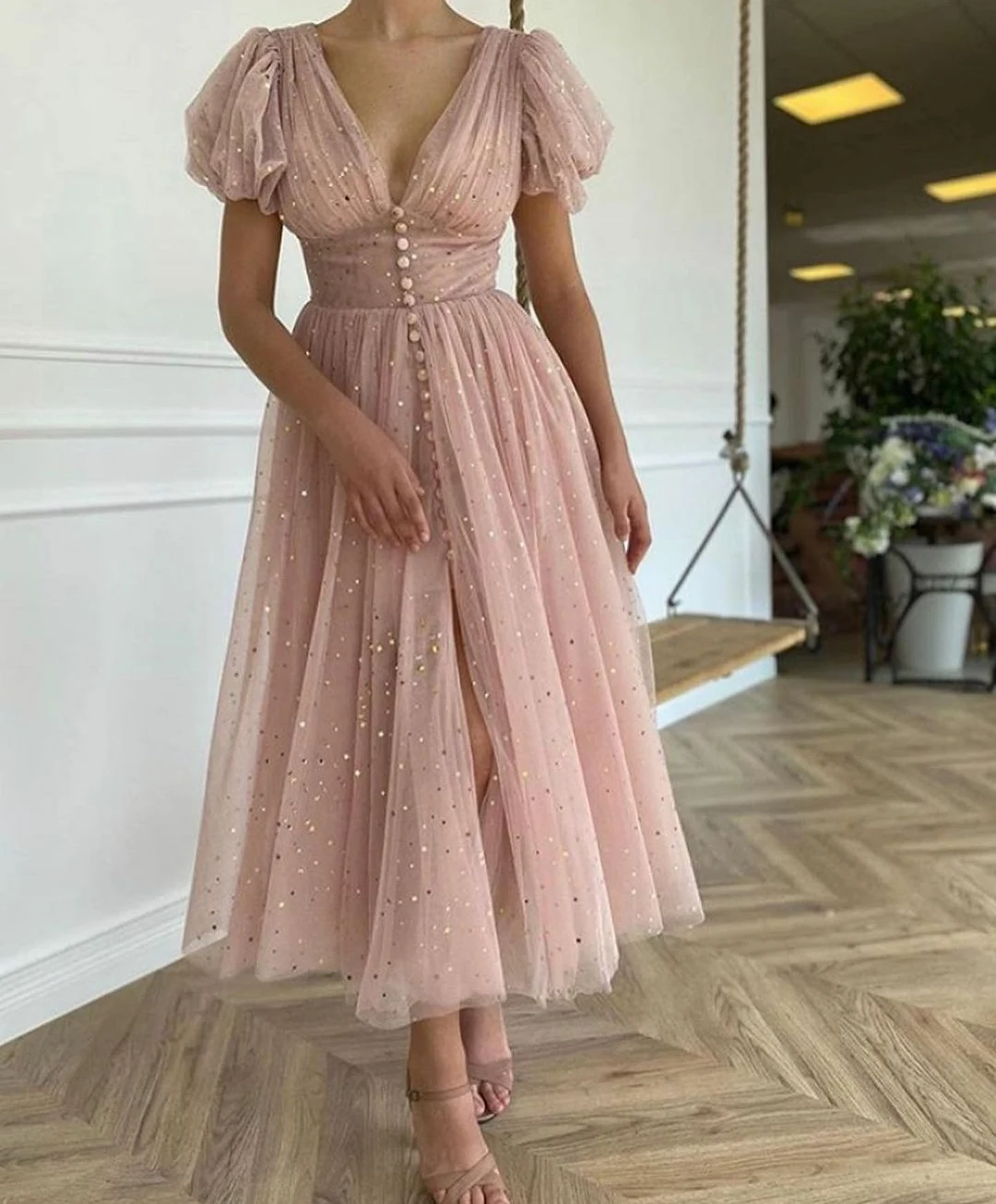 Elegant Short Sleeves Tulle V-Neck A-Line Evening Dresses Glitter Tea Length Backless Pleated Formal Party Gown Custom Made
Elegant Short Sleeves Tulle V-Neck A-Line Evening Dresses Glitter Tea Length Backless Pleated Formal Party Gown Custom Made