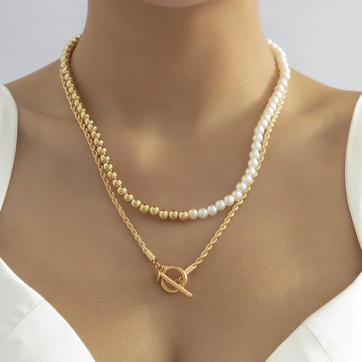Punk Chunky Twisted Chain Choker For Women/Men Asymmetric Simulated Pearls Necklace Gold Color Plastic Beads Collar Jewelry
Punk Chunky Twisted Chain Choker For Women/Men Asymmetric Simulated Pearls Necklace Gold Color Plastic Beads Collar Jewelry