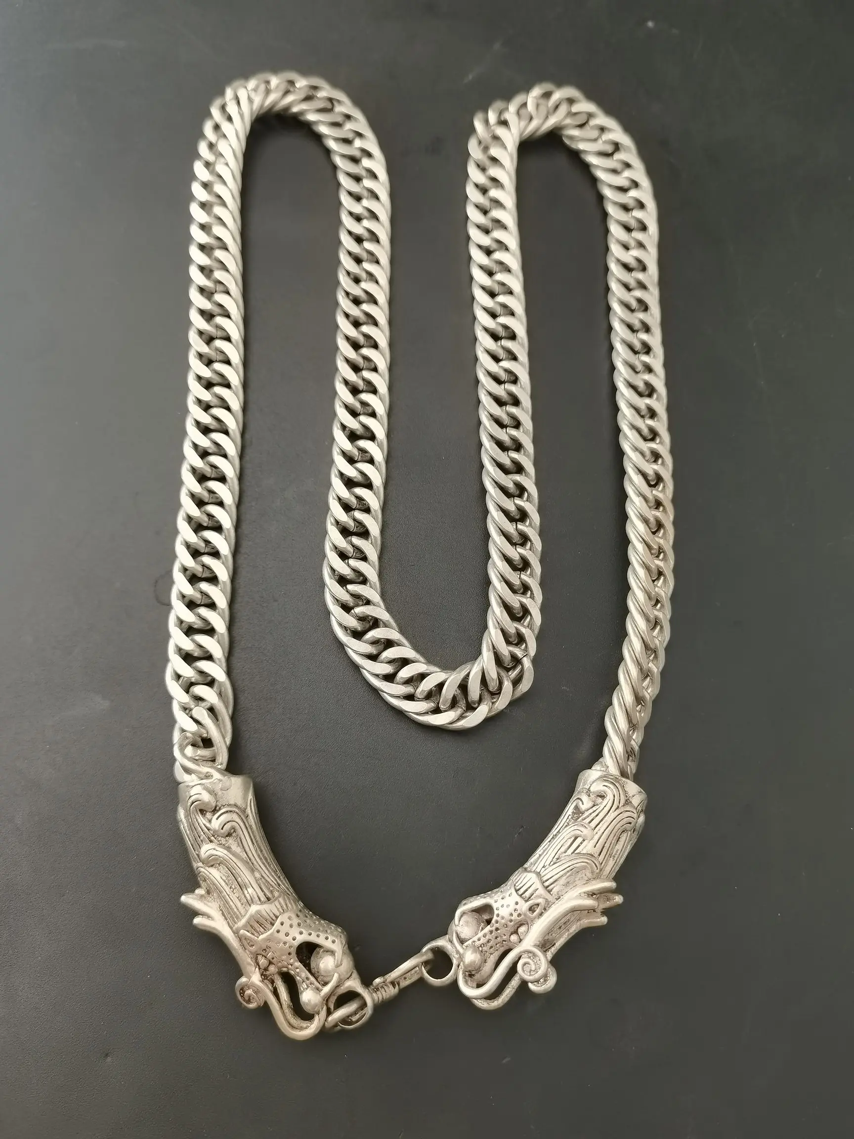 China Elaborate Tibetan Silver Lucky “Auspicious Dragon”Bracelet/Necklace Metal Handicraft Decoration Home Decoration#2
China Elaborate Tibetan Silver Lucky “Auspicious Dragon”Bracelet/Necklace Metal Handicraft Decoration Home Decoration#2
