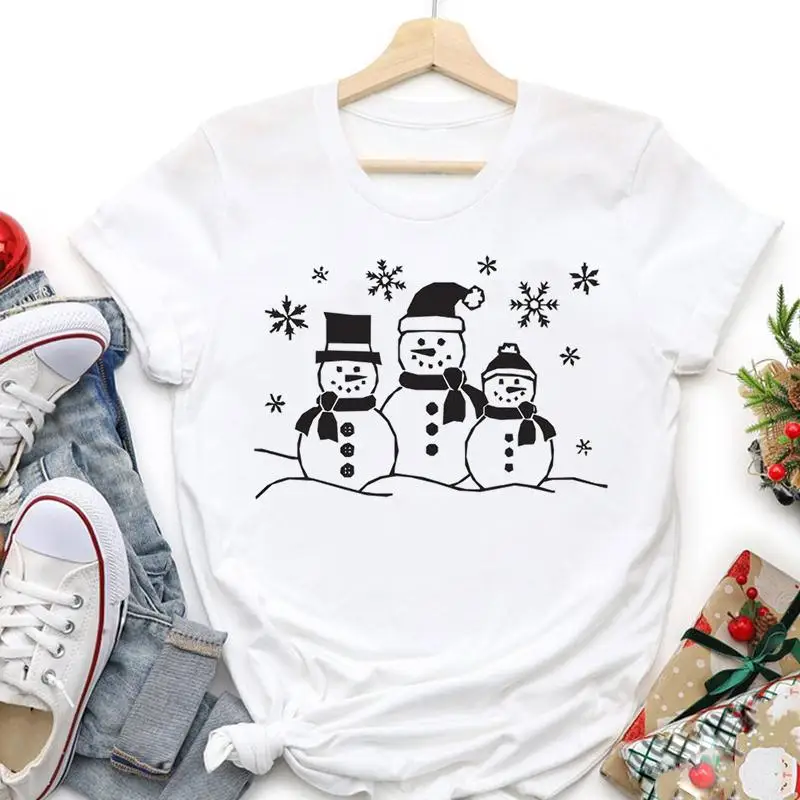 Женская футболка с рисунком снеговика, сердца, Рождества 
Женская футболка с рисунком снеговика, сердца, Рождества