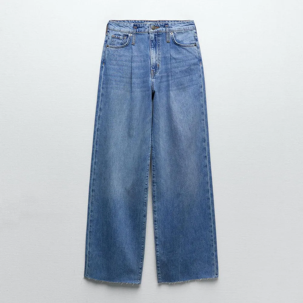 PB & ZA 2022 spring new fashion elegant commuter women's loose all-match pocket ornament high waist wide leg long jeans
PB & ZA 2022 spring new fashion elegant commuter women's loose all-match pocket ornament high waist wide leg long jeans