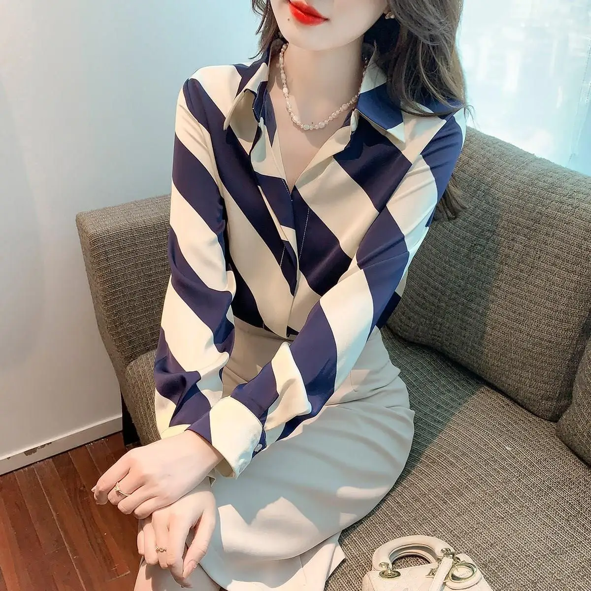 Striped Shirts Women Loose Straight All-match Long Sleeve New Simple Daily Students Spring Ulzzang Autumn Feminine Clothing A155
Striped Shirts Women Loose Straight All-match Long Sleeve New Simple Daily Students Spring Ulzzang Autumn Feminine Clothing A155