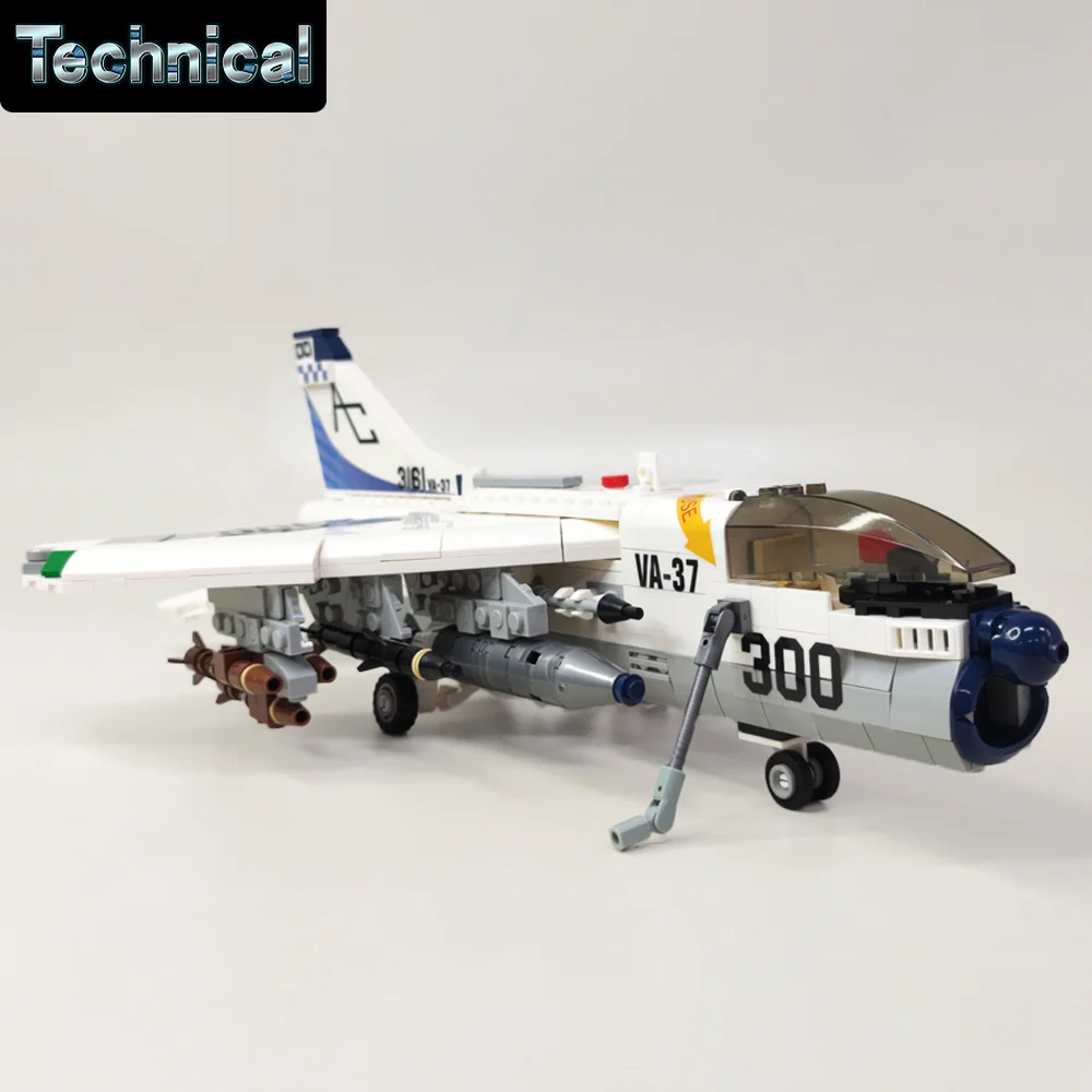 

Technical A7 Attack Aircraft Military Fighter Aircraft 61044 Moc High Tech Modular Building Block Model Brick Boy Kid Toy 683pcs
