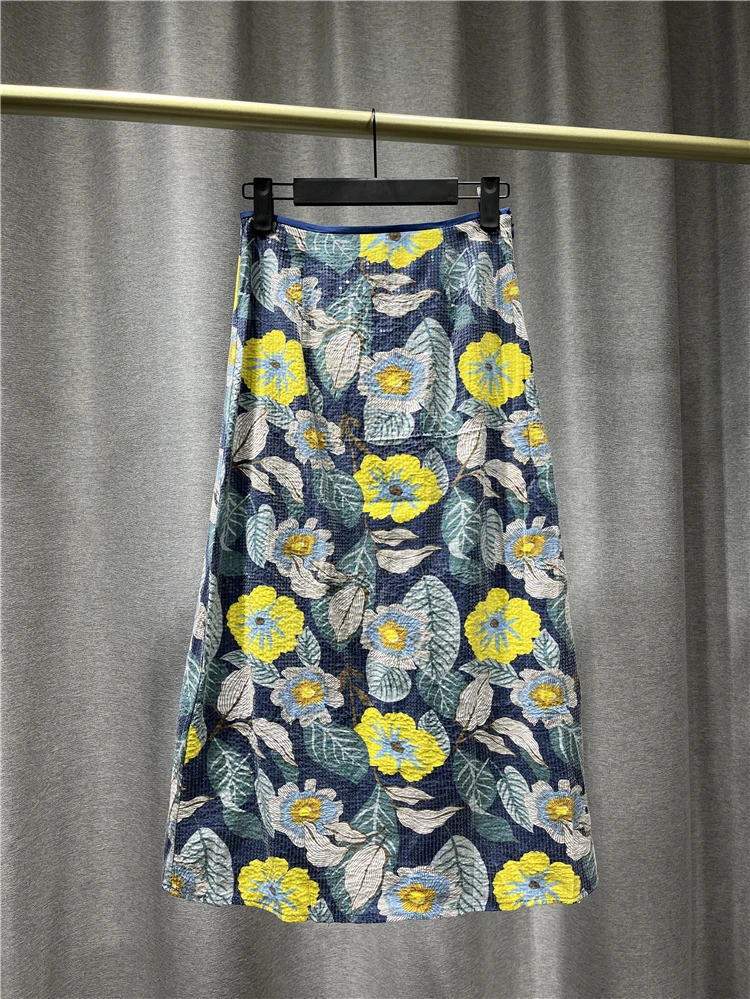 Spring New Products High Waist Skirt A-Line Side Zipper Placket Flower Pattern Skirt Surface Sequin Decoration Design
Spring New Products High Waist Skirt A-Line Side Zipper Placket Flower Pattern Skirt Surface Sequin Decoration Design