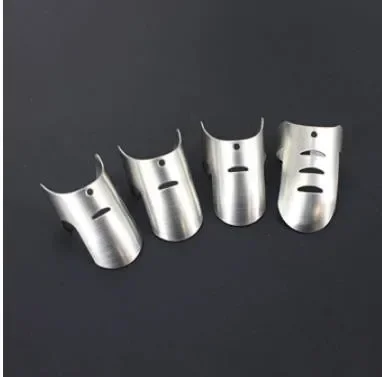 Набор из 4 штук защит для пальцев из нержавеющей стали 
Набор из 4 штук защит для пальцев из нержавеющей стали