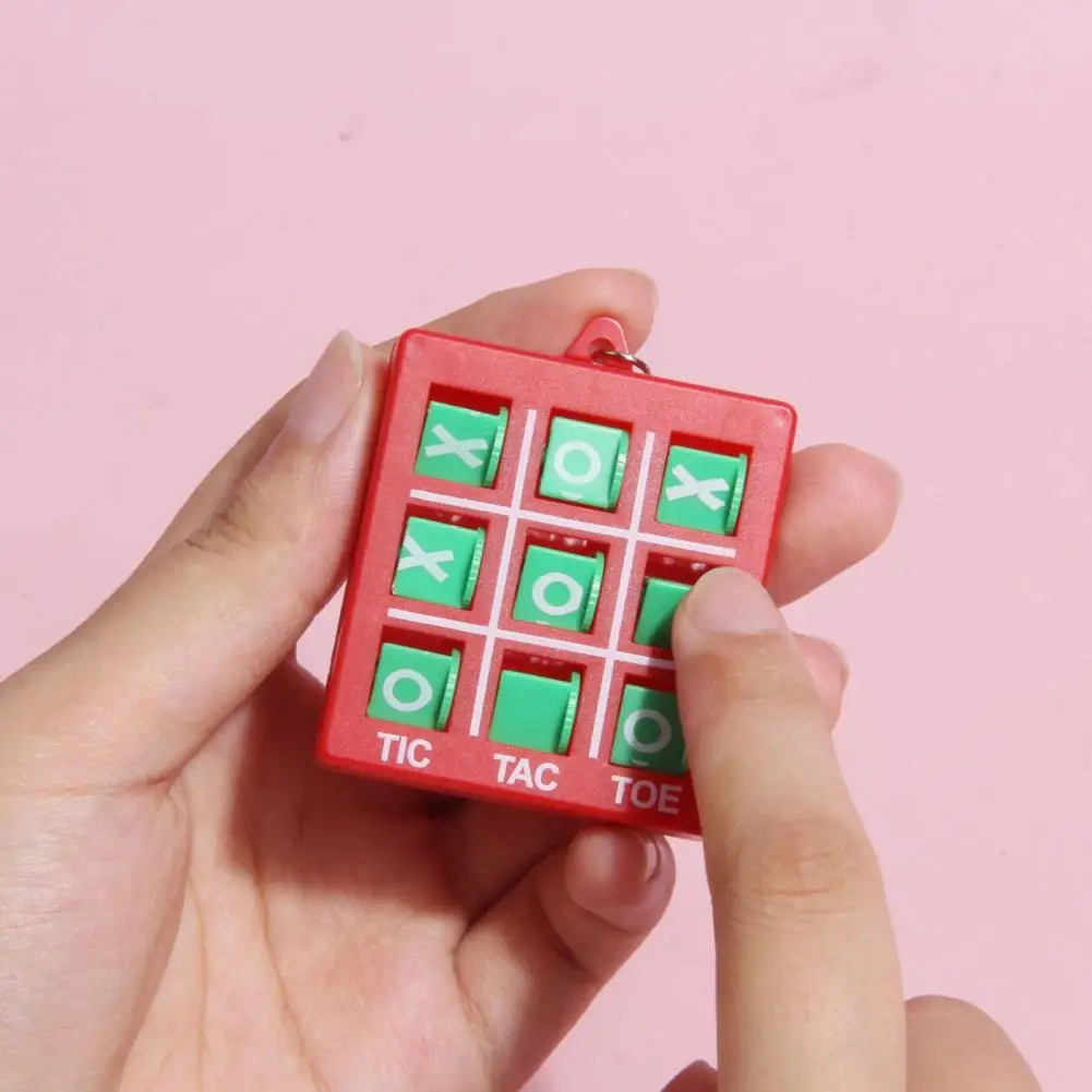 Compact Chess Game Key Ring Portable Chess Keychain Game for Children Adults Lightweight Puzzle Key Ring for Parent-child
Compact Chess Game Key Ring Portable Chess Keychain Game for Children Adults Lightweight Puzzle Key Ring for Parent-child