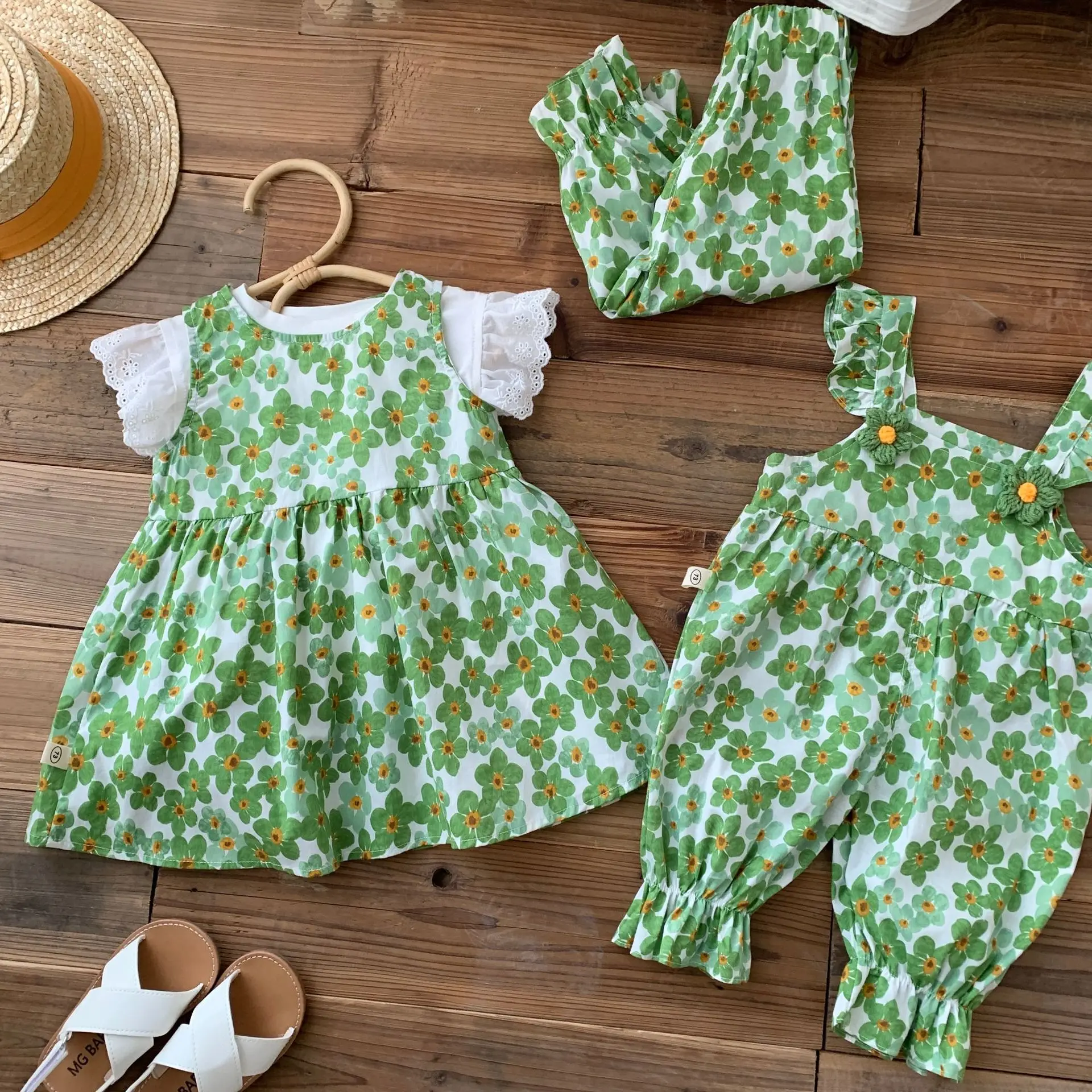Jenny&Dave Refreshing Dress 0-6 Years Old 2023 Summer Girl Simple Green Fragmented Flower Skirt Toddler Tank Top Skirt Girl
Jenny&Dave Refreshing Dress 0-6 Years Old 2023 Summer Girl Simple Green Fragmented Flower Skirt Toddler Tank Top Skirt Girl