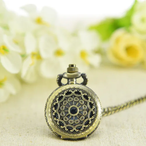 Small Pocket Watch Bronze Flower Plant Hollow Necklace Quartz Battery Pendant FOB Watches with Chain for Men Women Kids Children
Small Pocket Watch Bronze Flower Plant Hollow Necklace Quartz Battery Pendant FOB Watches with Chain for Men Women Kids Children