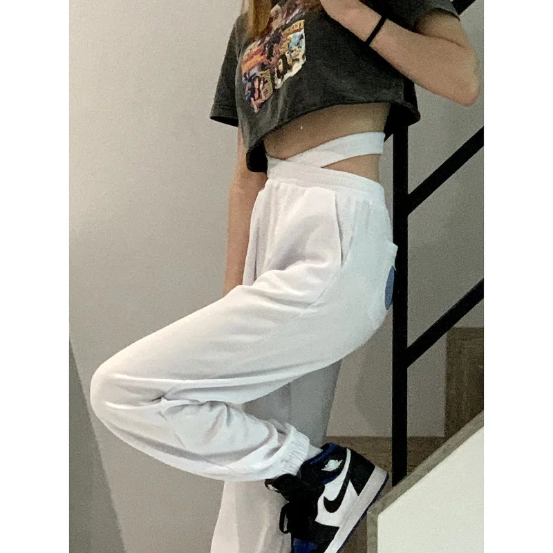 2021 New Coss Strap Sports Long Pants New Casual High Waist Loose Straight Love Pocket Korean Fashion Thin Trousers Streetwear
2021 New Coss Strap Sports Long Pants New Casual High Waist Loose Straight Love Pocket Korean Fashion Thin Trousers Streetwear