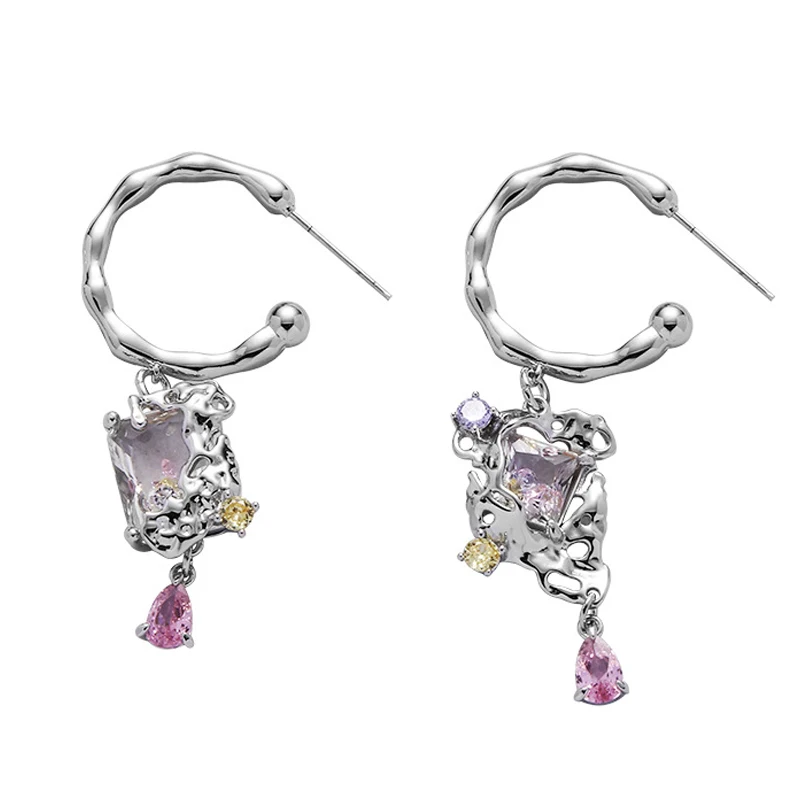 Original Design Cube Crystal Stud Earrings Women Resin Square Zircon Pleated Sweet Cool Girl Hip Hop Ear Buckle Fashion Jewelry
Original Design Cube Crystal Stud Earrings Women Resin Square Zircon Pleated Sweet Cool Girl Hip Hop Ear Buckle Fashion Jewelry