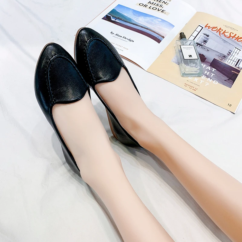 2022 Spring and Autumn New Single Shoes Women's Wedge Heel Shallow Mouth Solid Color Comfortable Casual Pointed Shoes
2022 Spring and Autumn New Single Shoes Women's Wedge Heel Shallow Mouth Solid Color Comfortable Casual Pointed Shoes