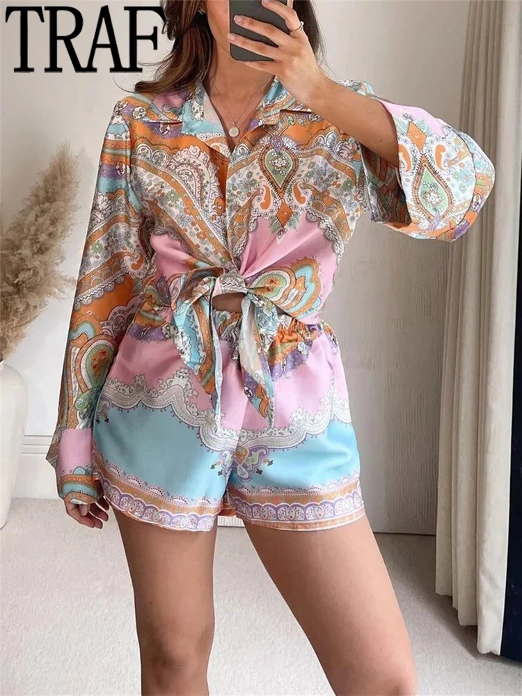 TRAF 2022 Print Bermuda Shorts Women High Waist Shorts Set Woman 2 Pieces Summer Women's Short Set And Blouse Vacation Outfits
TRAF 2022 Print Bermuda Shorts Women High Waist Shorts Set Woman 2 Pieces Summer Women's Short Set And Blouse Vacation Outfits