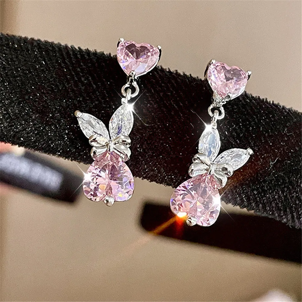 Trendy Cute Pink Zircon Rabbit Earrings New S925 Silver Needle Zodiac Rabbit Year Cartoon Rabbit Exquisite Earrings Niche Gift
Trendy Cute Pink Zircon Rabbit Earrings New S925 Silver Needle Zodiac Rabbit Year Cartoon Rabbit Exquisite Earrings Niche Gift