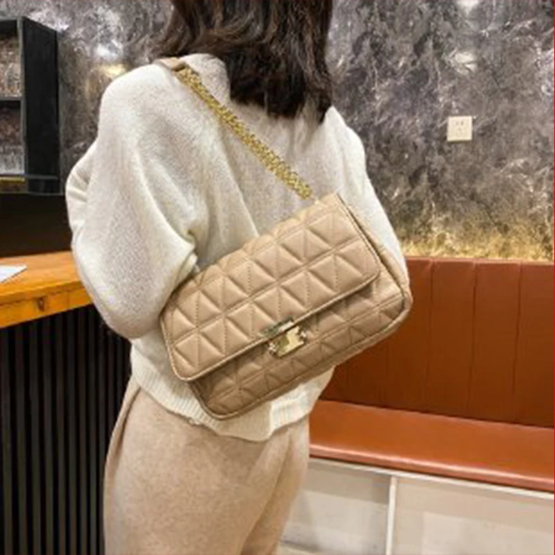 2022 New Casual Women Large Capacity Shoulder Handbags PU Leather Crossbody Bag Female Solid Color Elegant Design Handbags Sac
2022 New Casual Women Large Capacity Shoulder Handbags PU Leather Crossbody Bag Female Solid Color Elegant Design Handbags Sac