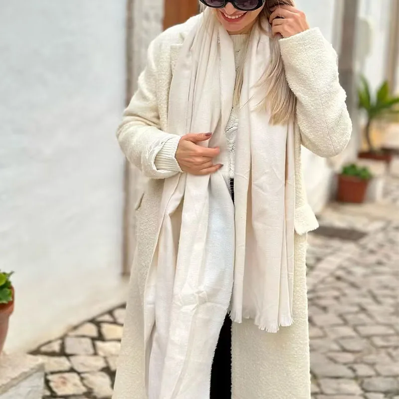 Winter Women's 2023 Casual Fashion Classic Retro Long Sleeve Single Breasted Pocket Trimmed Soft Velvet Long Coat
Winter Women's 2023 Casual Fashion Classic Retro Long Sleeve Single Breasted Pocket Trimmed Soft Velvet Long Coat