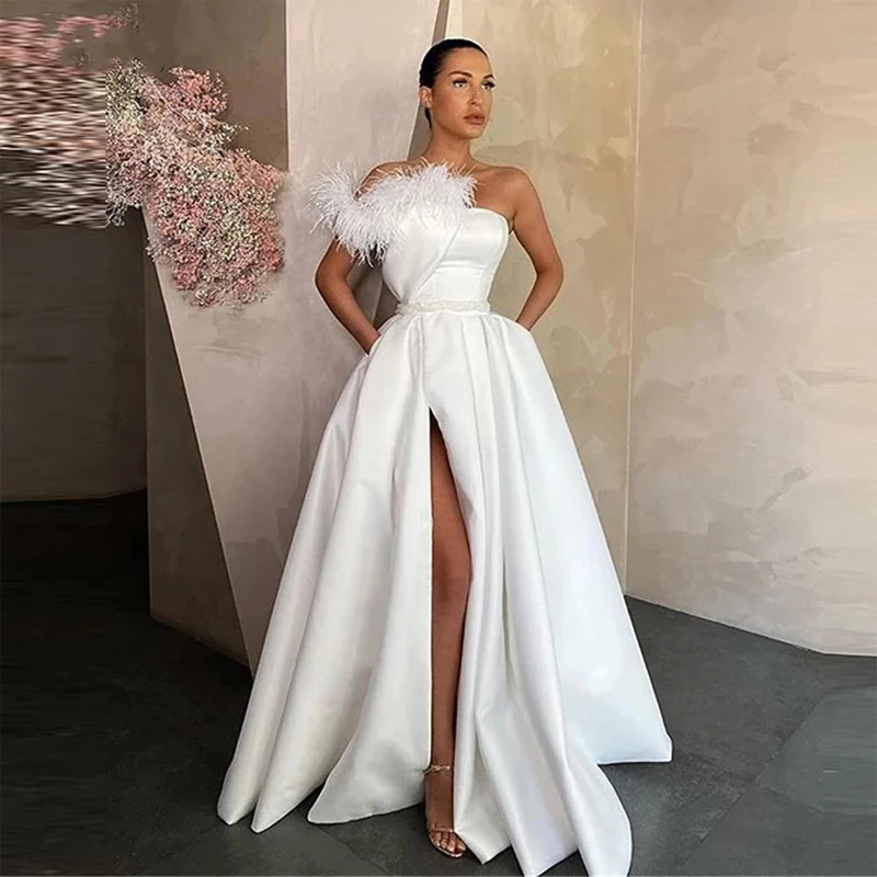 White Queen Feather Shoulder Party Dress Strapless Evening Dreses Silk Satin Sexy Hight Side Split Prom Dress
White Queen Feather Shoulder Party Dress Strapless Evening Dreses Silk Satin Sexy Hight Side Split Prom Dress