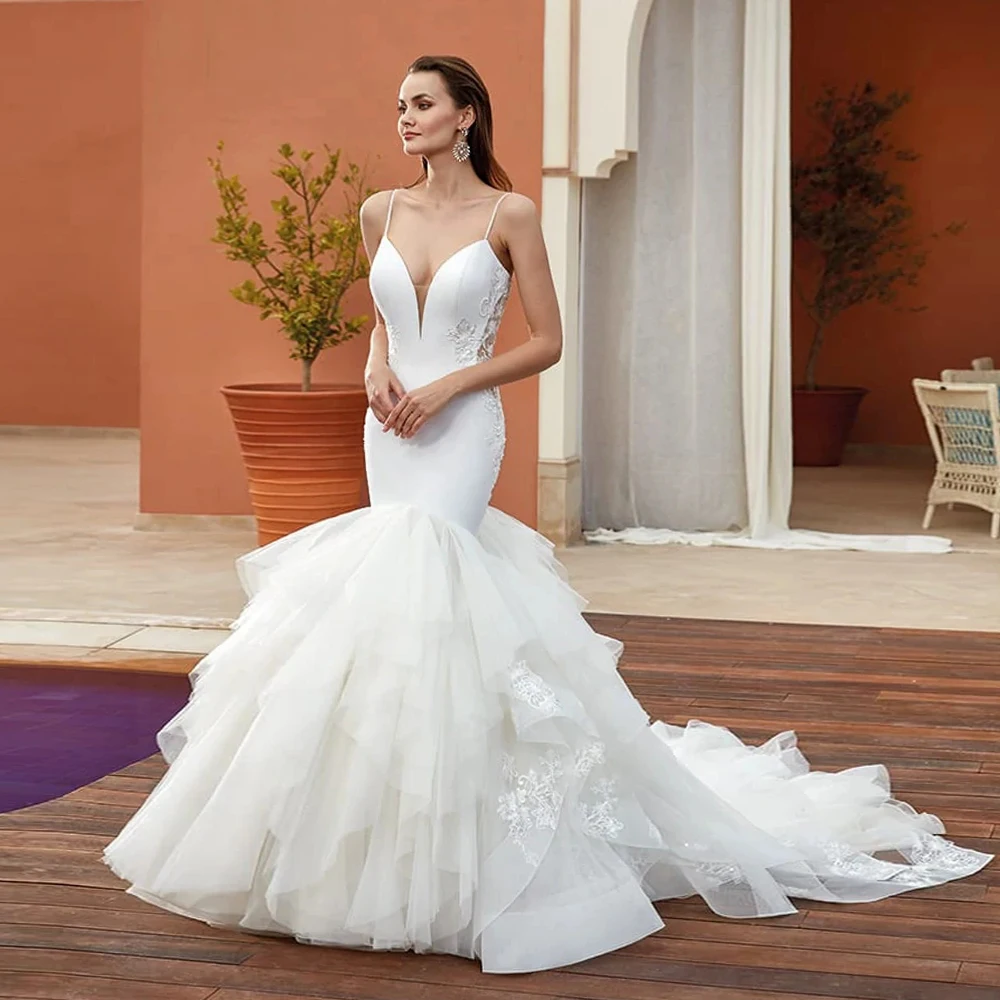 New White Classic Sleeveless Backless Spaghetti Straps Mermaid Wedding Dress V-Neck Satin Print Long Dress Can Be Customized
New White Classic Sleeveless Backless Spaghetti Straps Mermaid Wedding Dress V-Neck Satin Print Long Dress Can Be Customized