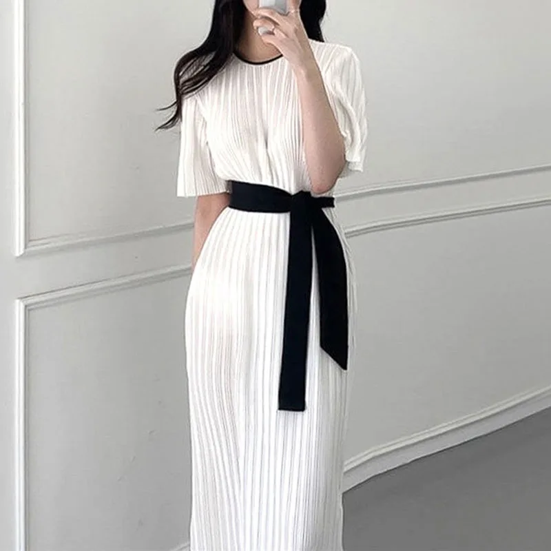 

Black Lace Wrinkle White A-line Dress Spring Summer Fashion Dress 2023 Female Korean Style Round Neck Short Sleeve Elegant Dress