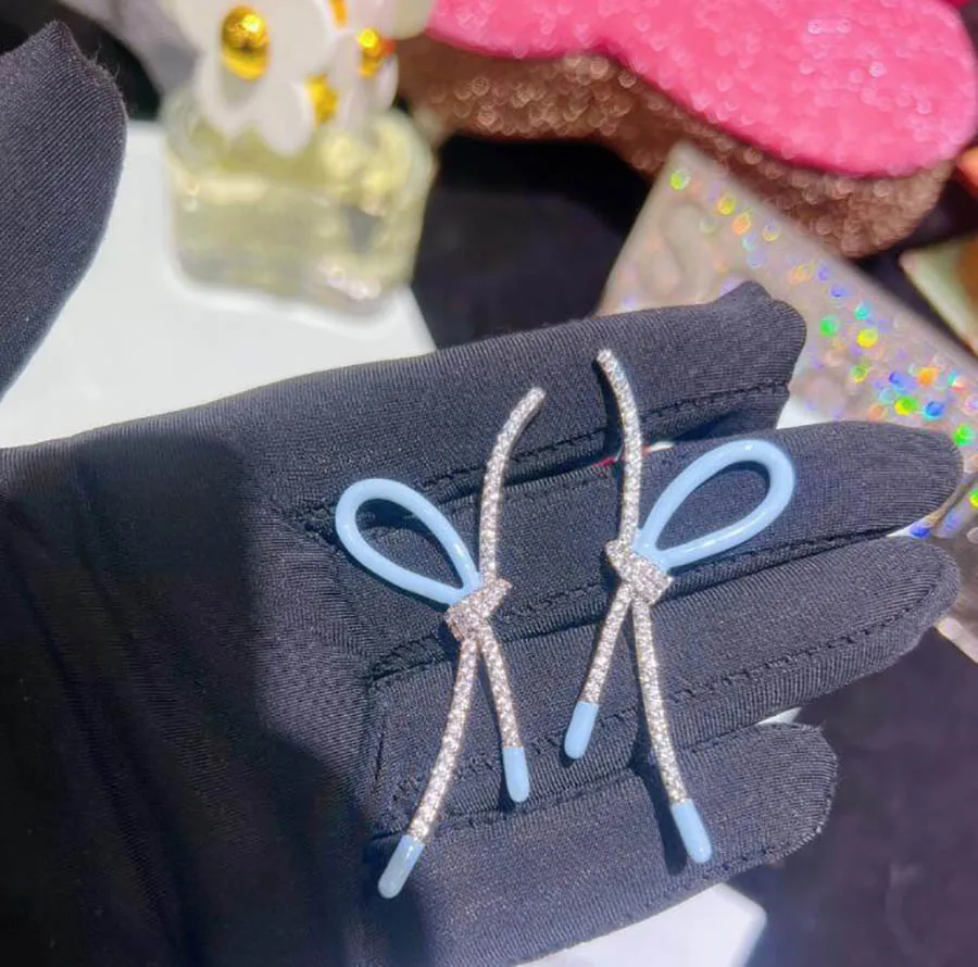 Sparkling streamer strap women's earrings designer sweet girls summer fairy bowknot vintage ear jewelry
Sparkling streamer strap women's earrings designer sweet girls summer fairy bowknot vintage ear jewelry