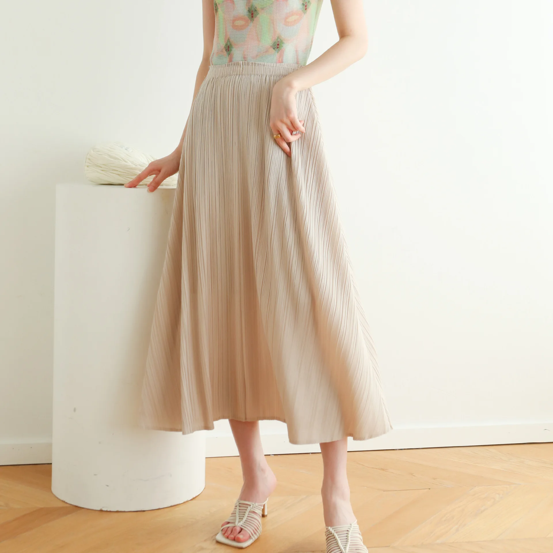 

Spring and summer Miyake pleated ladies all-match casual age-reducing mid-length skirt (with lining)
