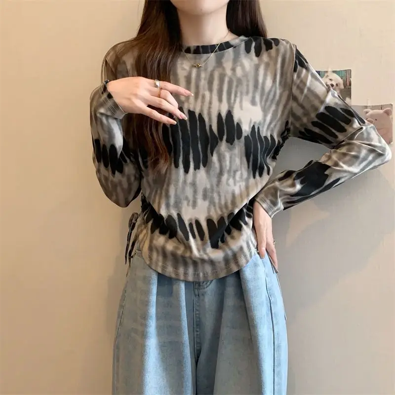 Tie Dyed Drawstring Long Sleeved T-shirt for Women in Autumn and Winter, New Korean Style Slimming and Fashionable Bottom Top
Tie Dyed Drawstring Long Sleeved T-shirt for Women in Autumn and Winter, New Korean Style Slimming and Fashionable Bottom Top