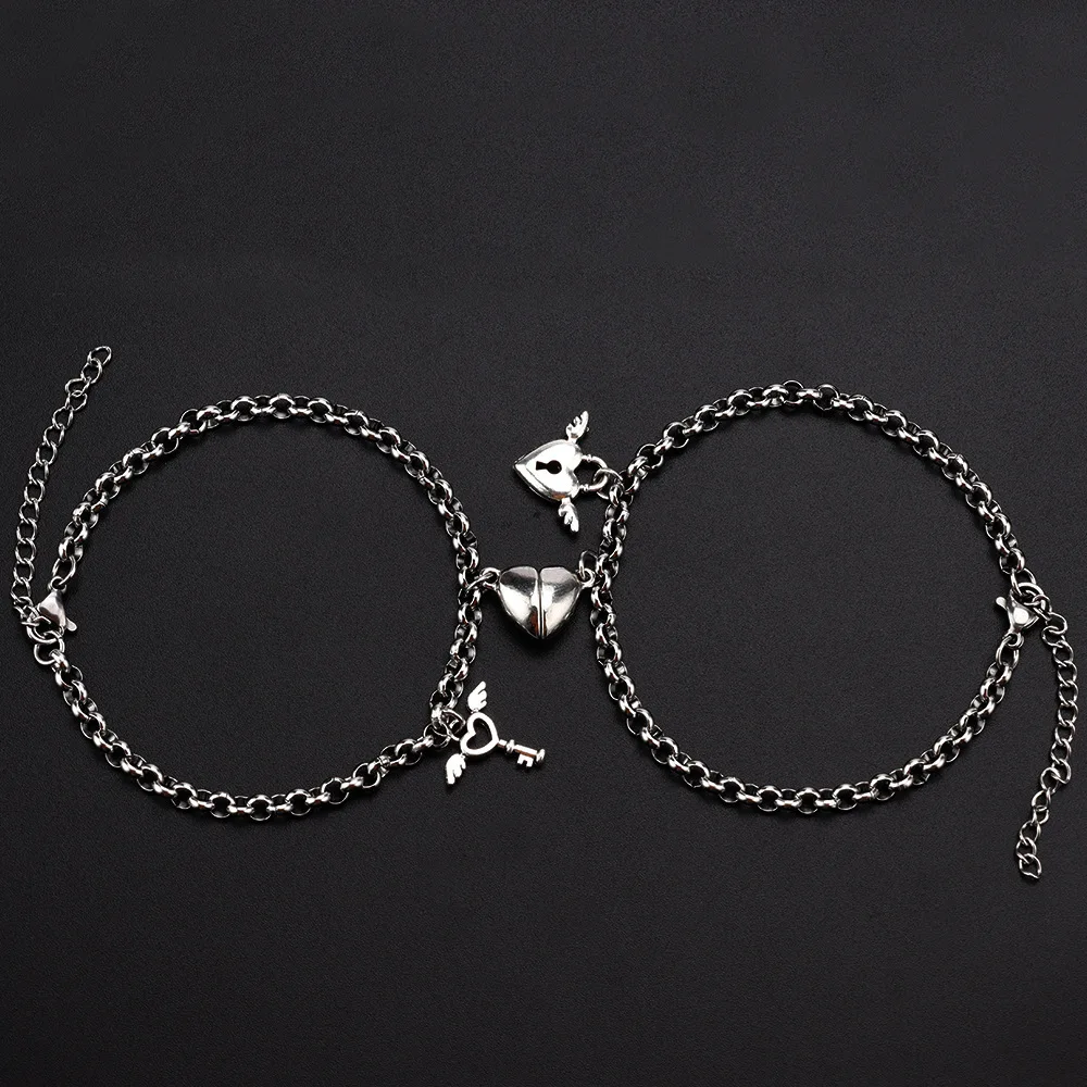 New Couple Bracelet Stainless Steel Simple Heart-shaped Magnet Phase Suction Lock Key Male and Female Pair Gift Fashion Jewelry
New Couple Bracelet Stainless Steel Simple Heart-shaped Magnet Phase Suction Lock Key Male and Female Pair Gift Fashion Jewelry
