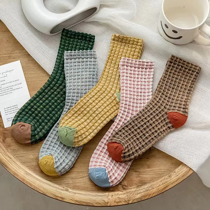 Vintage European Women Waffle Socks Low Saturation Solid Four Seasons Half Stockings Girls Retro Plaid Middle Tube Short Sock
Vintage European Women Waffle Socks Low Saturation Solid Four Seasons Half Stockings Girls Retro Plaid Middle Tube Short Sock