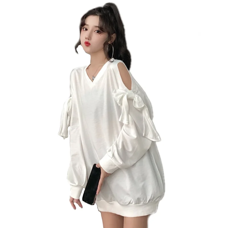 Осенняя модель, милая уличная одежда, пуловеры с открытыми плечами и вышивкой бантом, свитшоты с круглым вырезом для девочек-подростков 
Осенняя модель, милая уличная одежда, пуловеры с открытыми плечами и вышивкой бантом, свитшоты с круглым вырезом для девочек-подростков