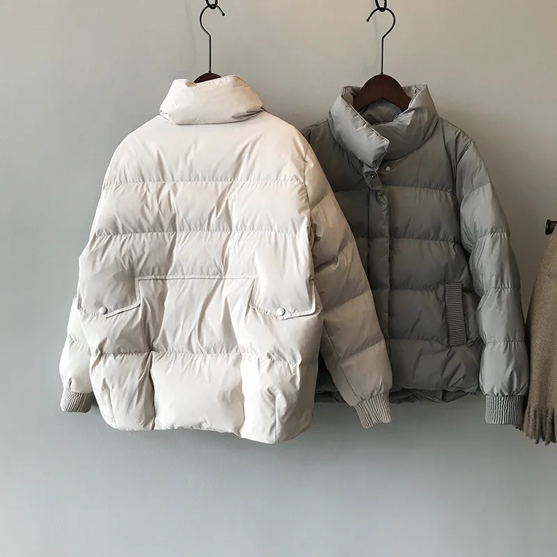 Winter new loose casual bread coat women thickened warm stand collar cotton coat women
Winter new loose casual bread coat women thickened warm stand collar cotton coat women