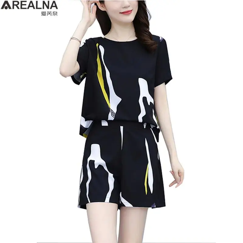 L-5XL Fashion summer Women's print chiffon short sleeve blouse + shorts 2 piece sets womens outfits fashion two piece set women
L-5XL Fashion summer Women's print chiffon short sleeve blouse + shorts 2 piece sets womens outfits fashion two piece set women