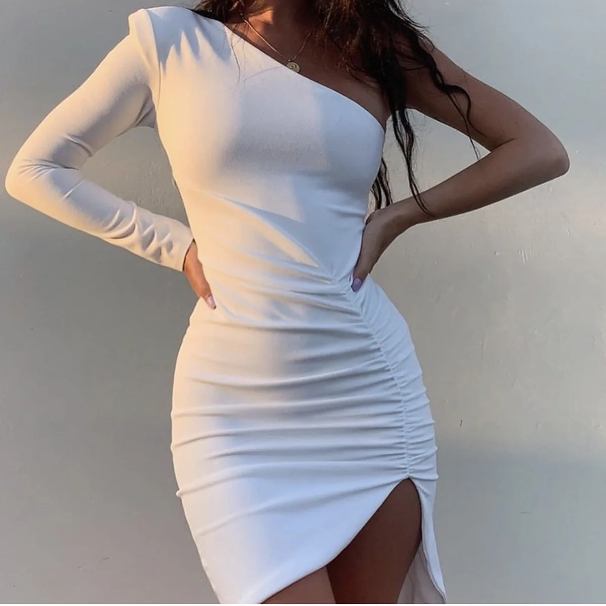 WOMAN DRESS FASHION Elegant Christmas New Year Y2k Sexy One-shoulder Long-sleeved Irregular Pleated Dress White
WOMAN DRESS FASHION Elegant Christmas New Year Y2k Sexy One-shoulder Long-sleeved Irregular Pleated Dress White