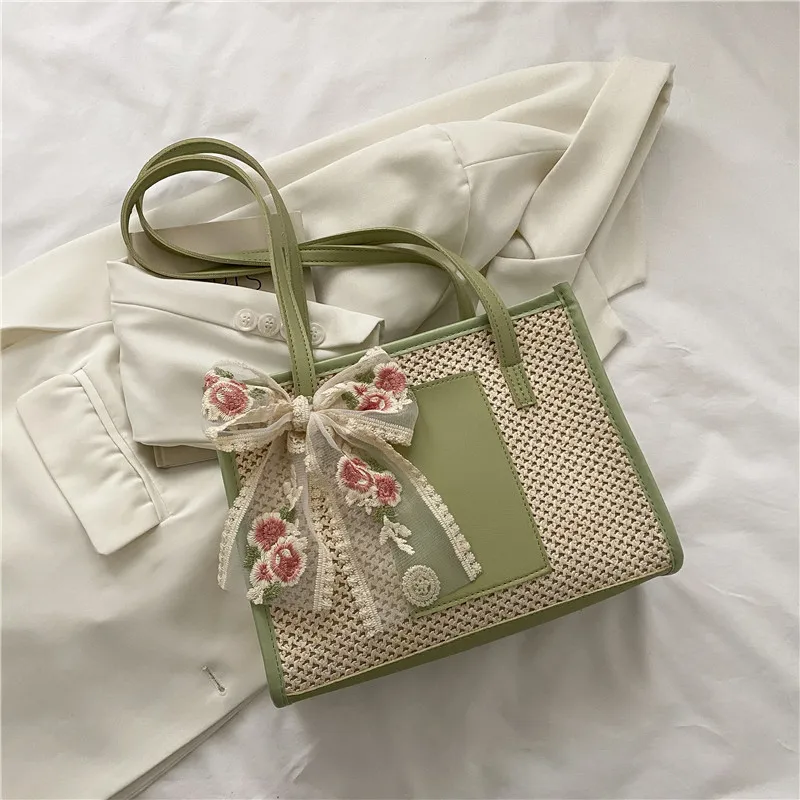 Spring straw large-capacity bag women's 2022 new fashion portable shoulder bag net red silk scarf Western style tote bag
Spring straw large-capacity bag women's 2022 new fashion portable shoulder bag net red silk scarf Western style tote bag