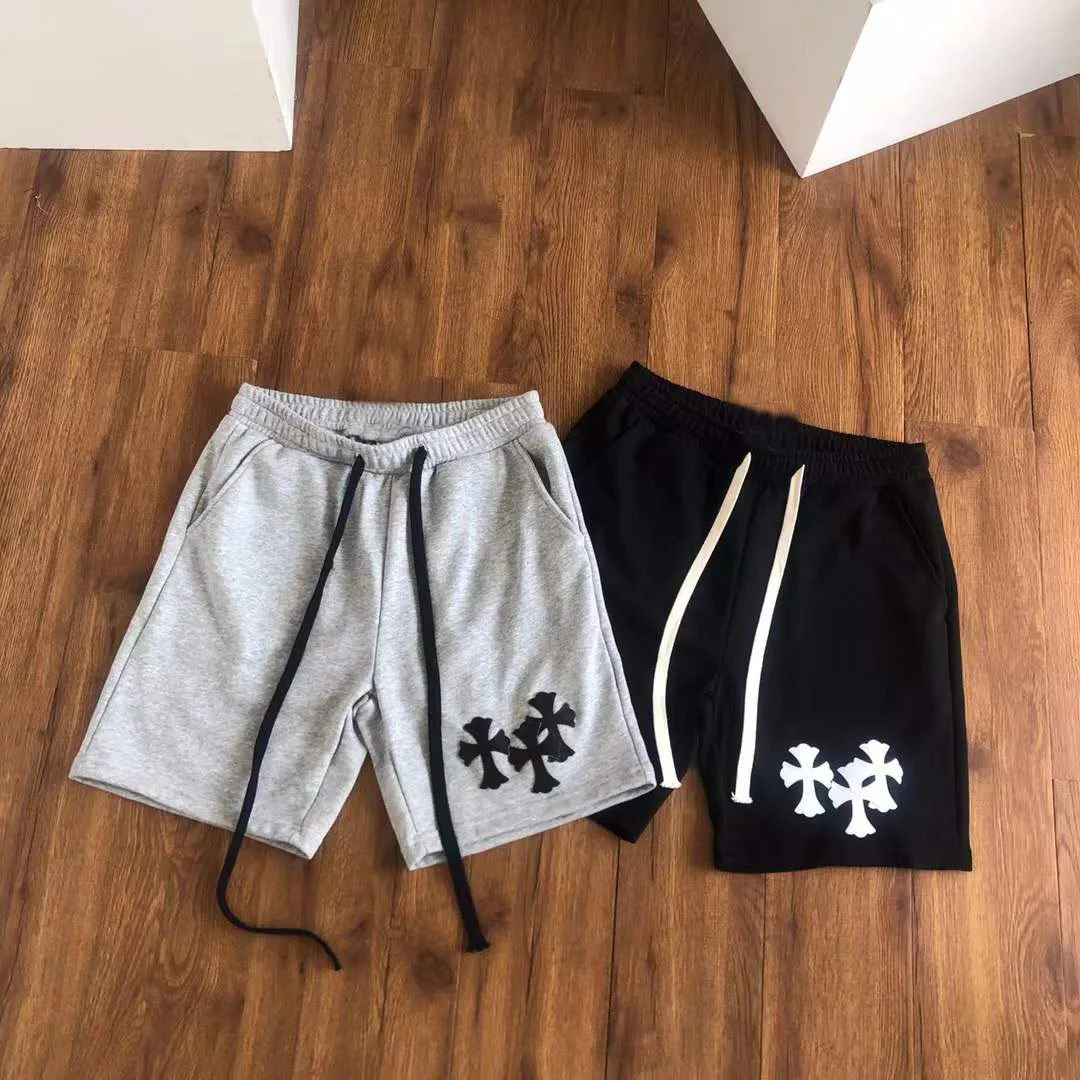 European and American street fashion brand CH Sanskrit cross casual sports shorts elastic waist high-quality five-point pants
European and American street fashion brand CH Sanskrit cross casual sports shorts elastic waist high-quality five-point pants